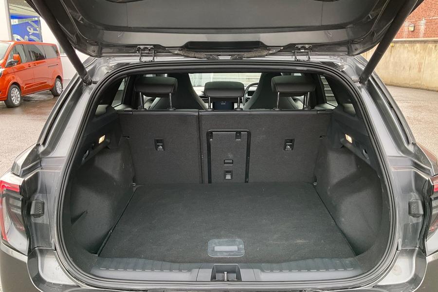 Ford Explorer Photo autoimg-eccf915fe1148137c8576929f3ff37a603131470.jpg