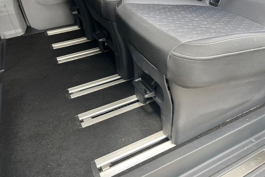 Used Ford TOURNEO CUSTOM YM25OMJ 38