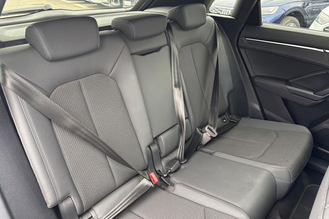 Audi Q3 Photo 29