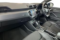 Audi Q3 Photo 2