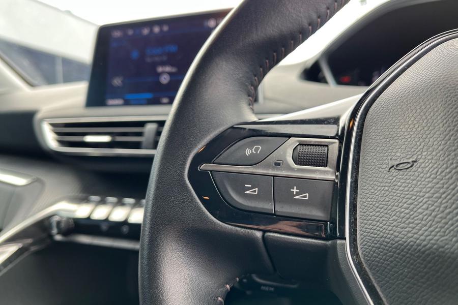 Peugeot 5008 Photo autoimg-ecdca86dfdf490863cfb4451c56f5b0b12615c8c.jpg