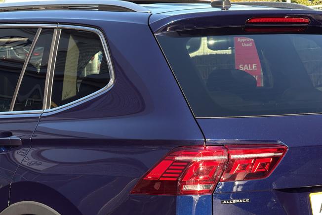 VOLKSWAGEN Tiguan Allspace Photo 48
