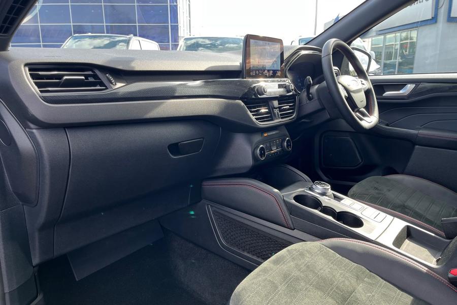 Ford KUGA Photo autoimg-ece320a32ff4bf21c1a8a7006120942ed4cb07fa.jpg