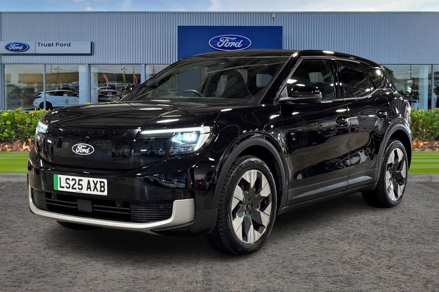Ford Explorer Photo 4