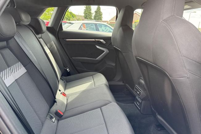 AUDI A3 Photo 43