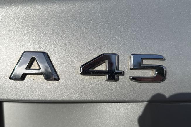 MERCEDES-BENZ A Class Photo 35