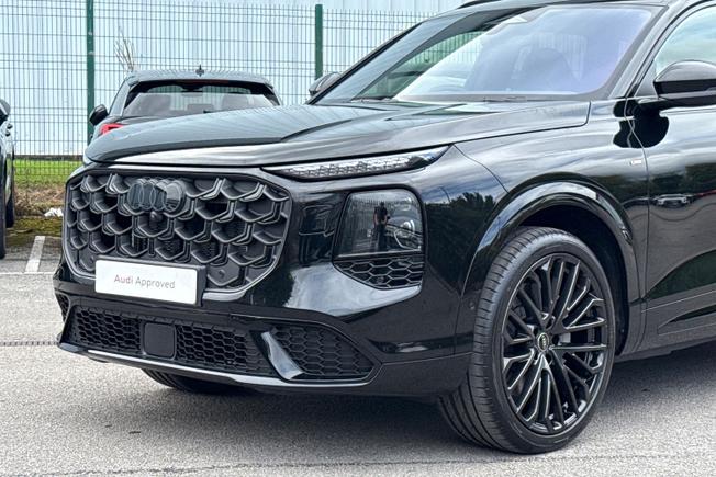 AUDI Q7 Photo 22