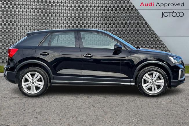AUDI Q2 Photo 4