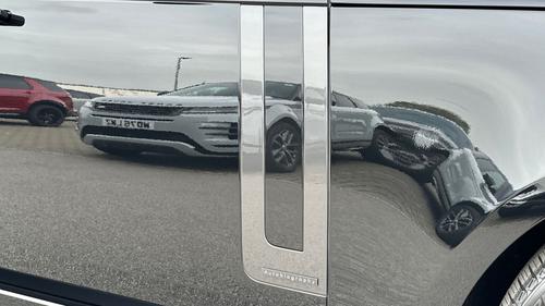 Land Rover Range Rover Photo autoimg-eceea5b6c2fb989eb2478681c05648d687f7c353.jpg
