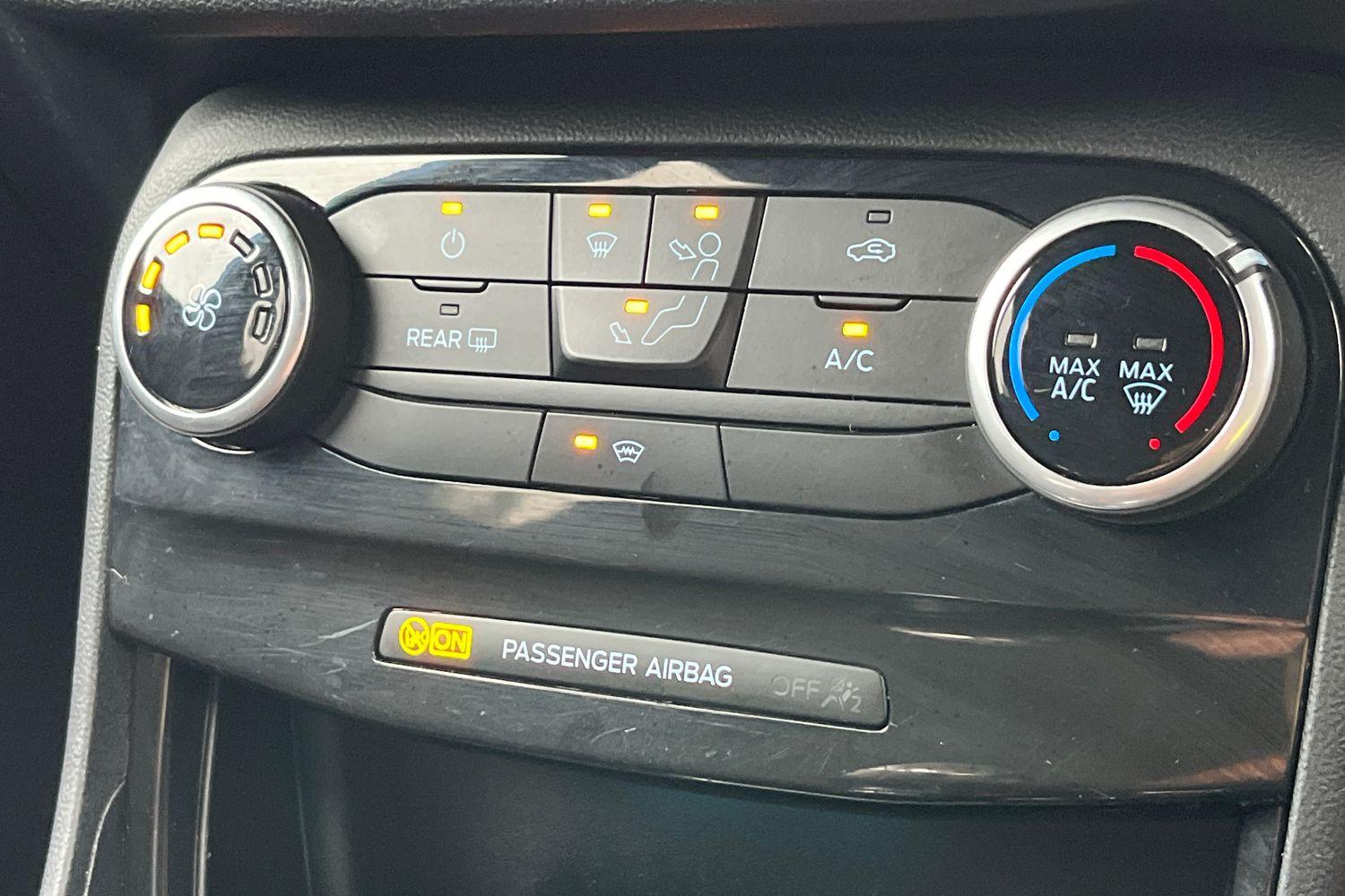 Ford Puma Photo 27