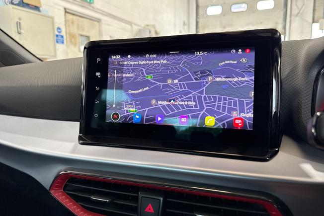 SEAT Ibiza Photo 14