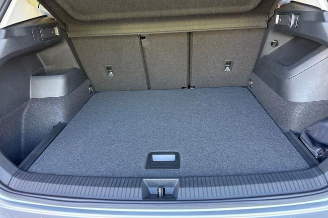 VOLKSWAGEN Tiguan Photo 12
