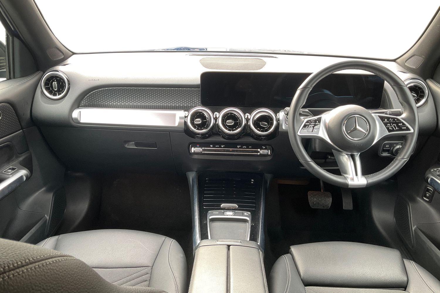Mercedes-Benz GLB Photo 9