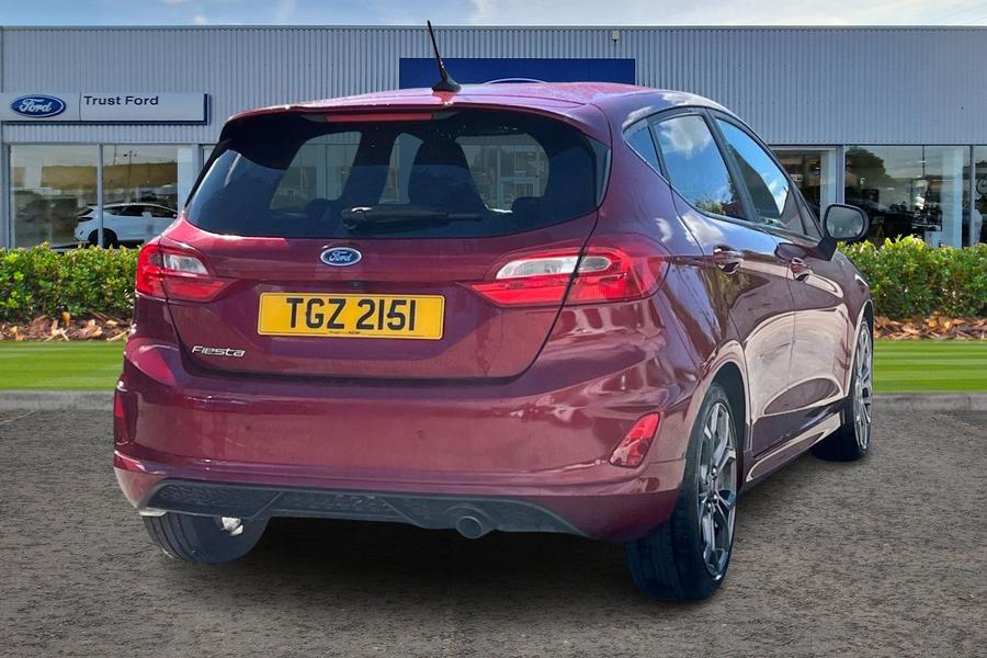 Ford FIESTA Photo autoimg-ed04452fabcfa24e7a83400068f0a3bfe3627716.jpg