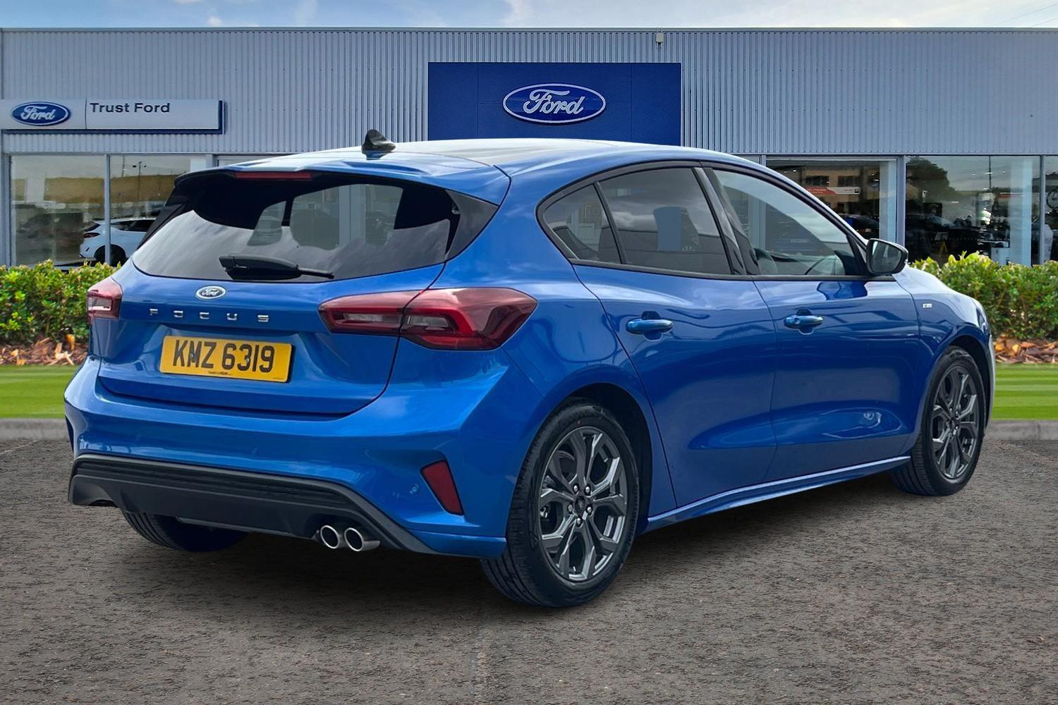 Ford FOCUS Photo 3