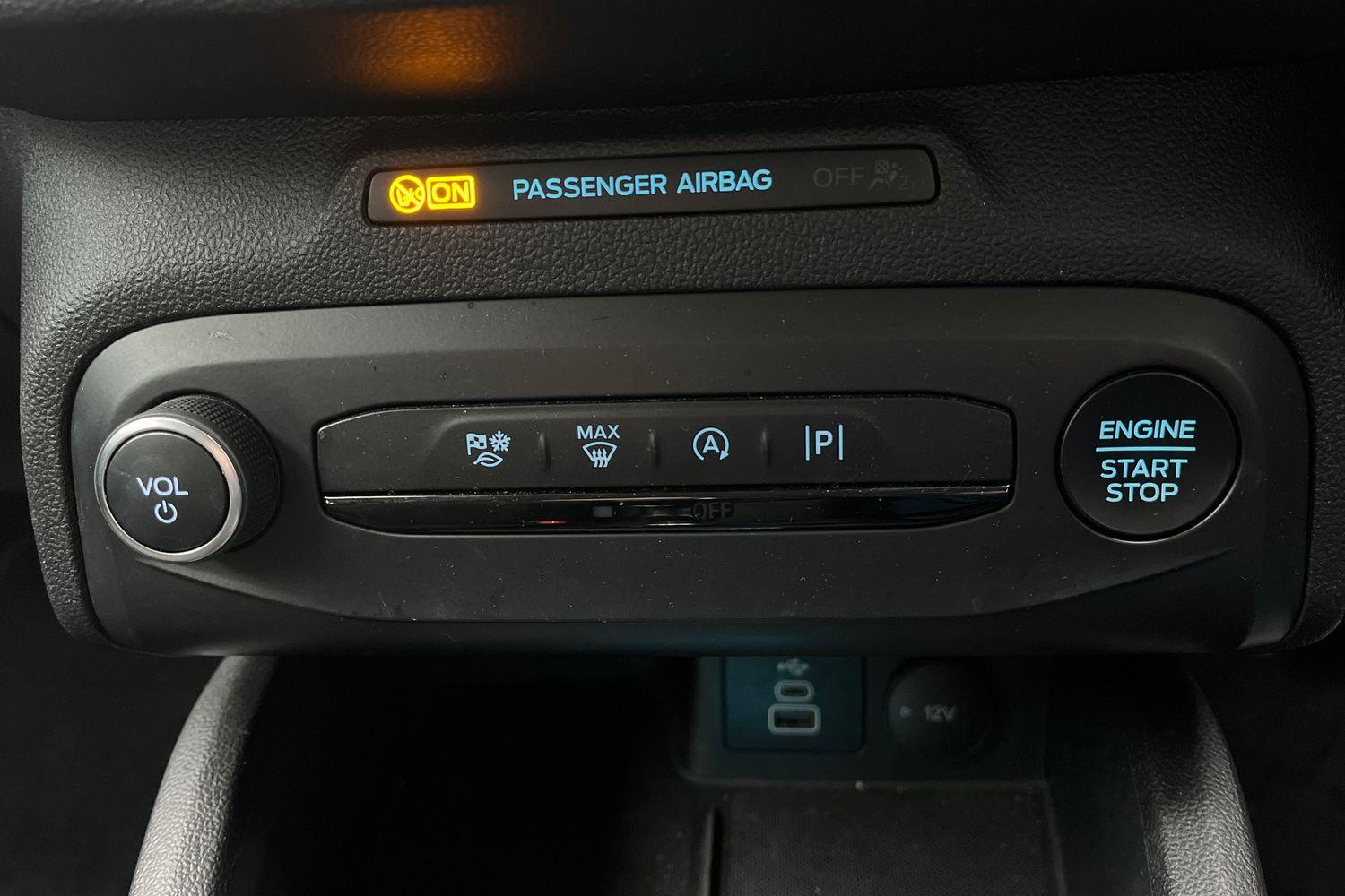 Ford Focus Photo 24