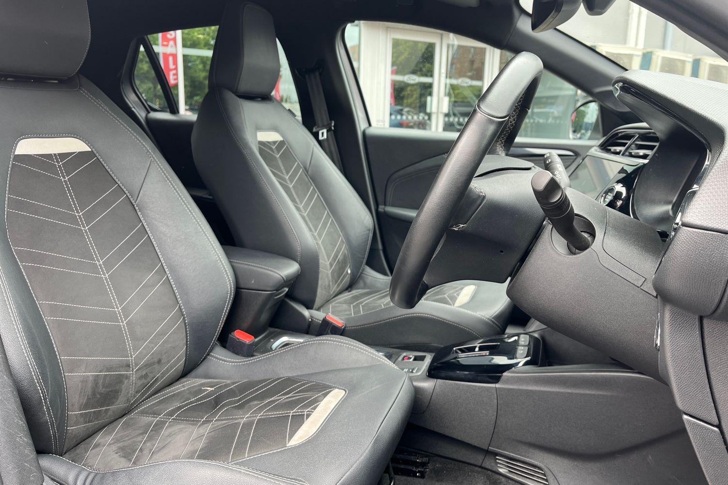 Vauxhall CORSA Photo 16