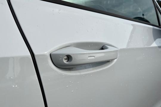 Volkswagen Golf Photo autoimg-ed099725d6604ccaf3182f8ae6aa788b3f14d511.jpg