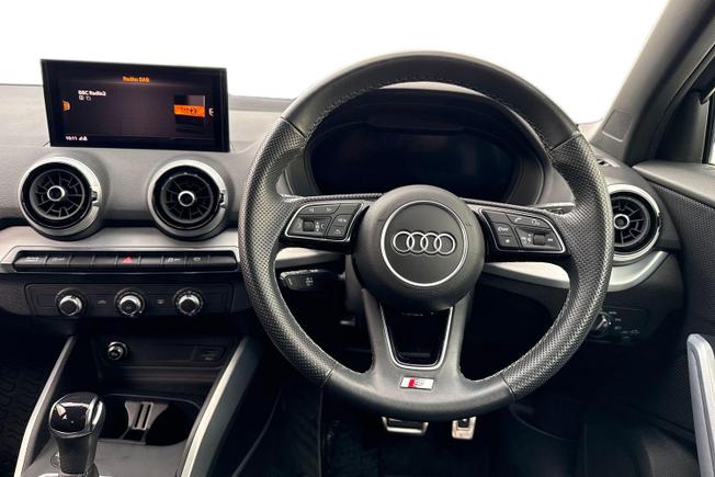 AUDI Q2 Photo 11
