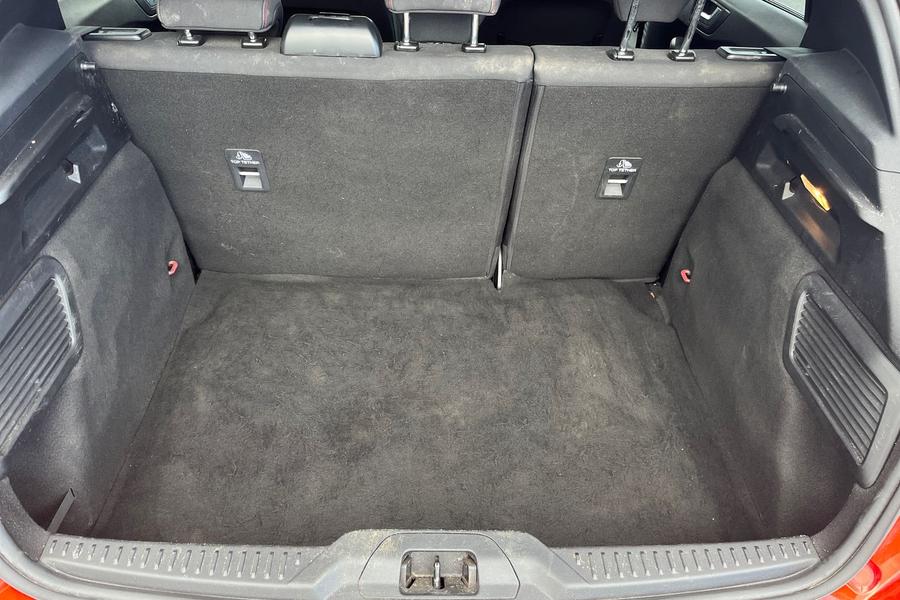 Ford FOCUS Photo autoimg-ed0ebb6ddfc47e9e5431d5ace27cd37e650b0e28.jpg
