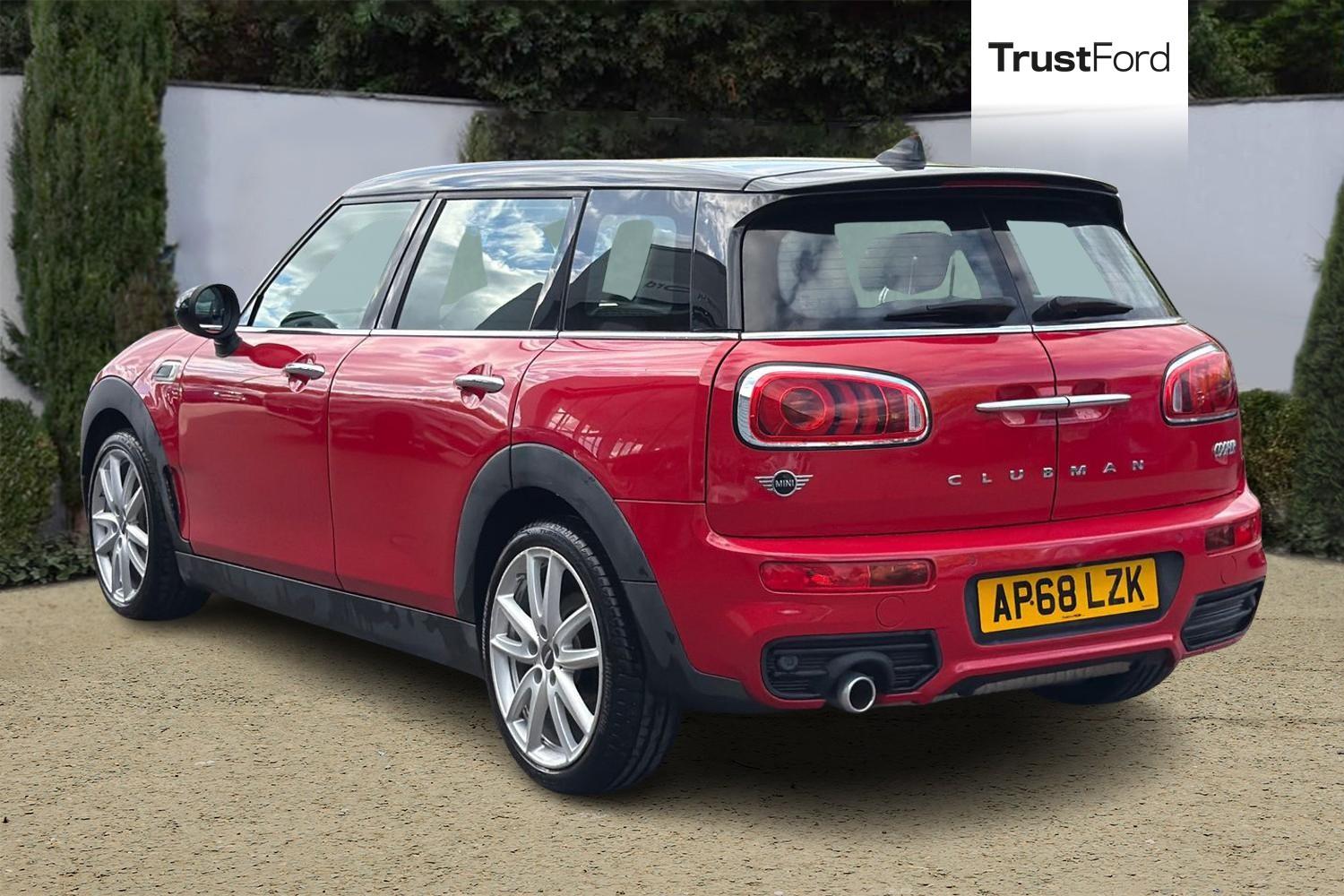 MINI Clubman Photo 1