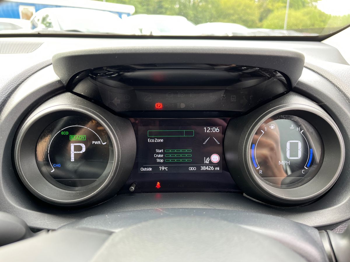 Toyota Yaris Cross Photo 40