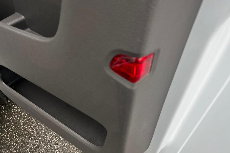 Used Ford TRANSIT CUSTOM LA72HMZ 38