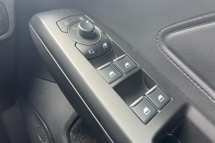 Ford Focus Photo autoimg-ed11bc1349b9bdfac00fc2ec9fad4e9b8c28dce7.jpg