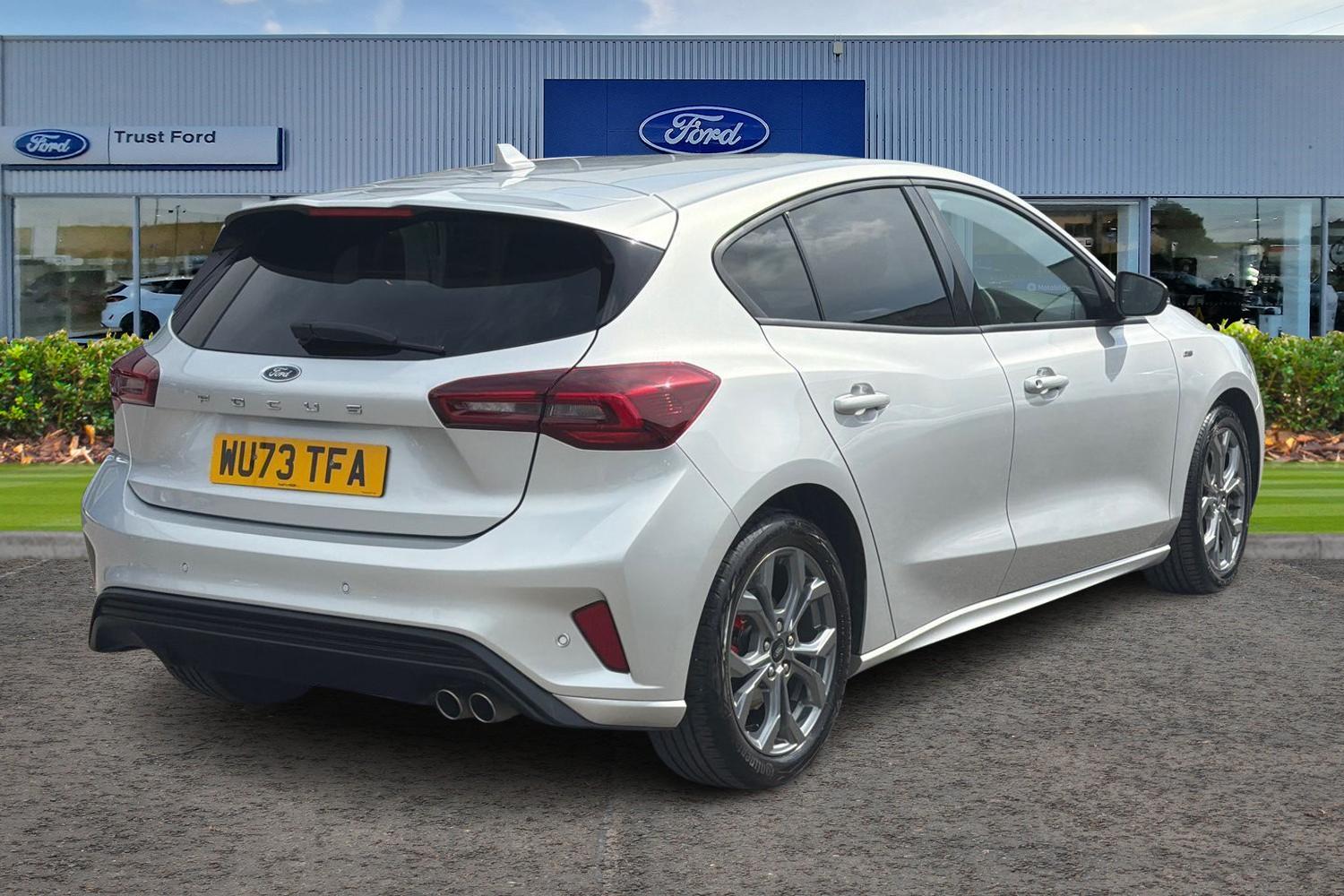 Ford FOCUS Photo 3