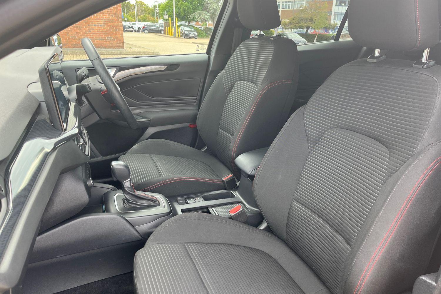 Ford Focus Photo 18