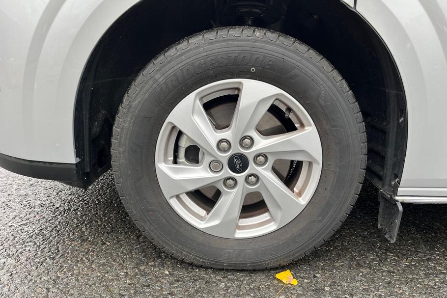 Used Ford TOURNEO CUSTOM 37