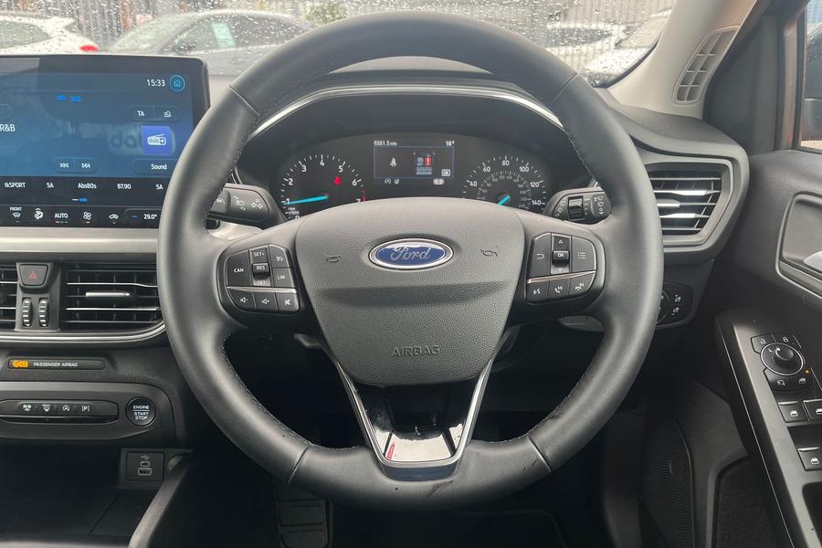 Ford Focus Photo autoimg-ed171585ccf7ccb0a65554c3e94ccf5e9d49e629.jpg