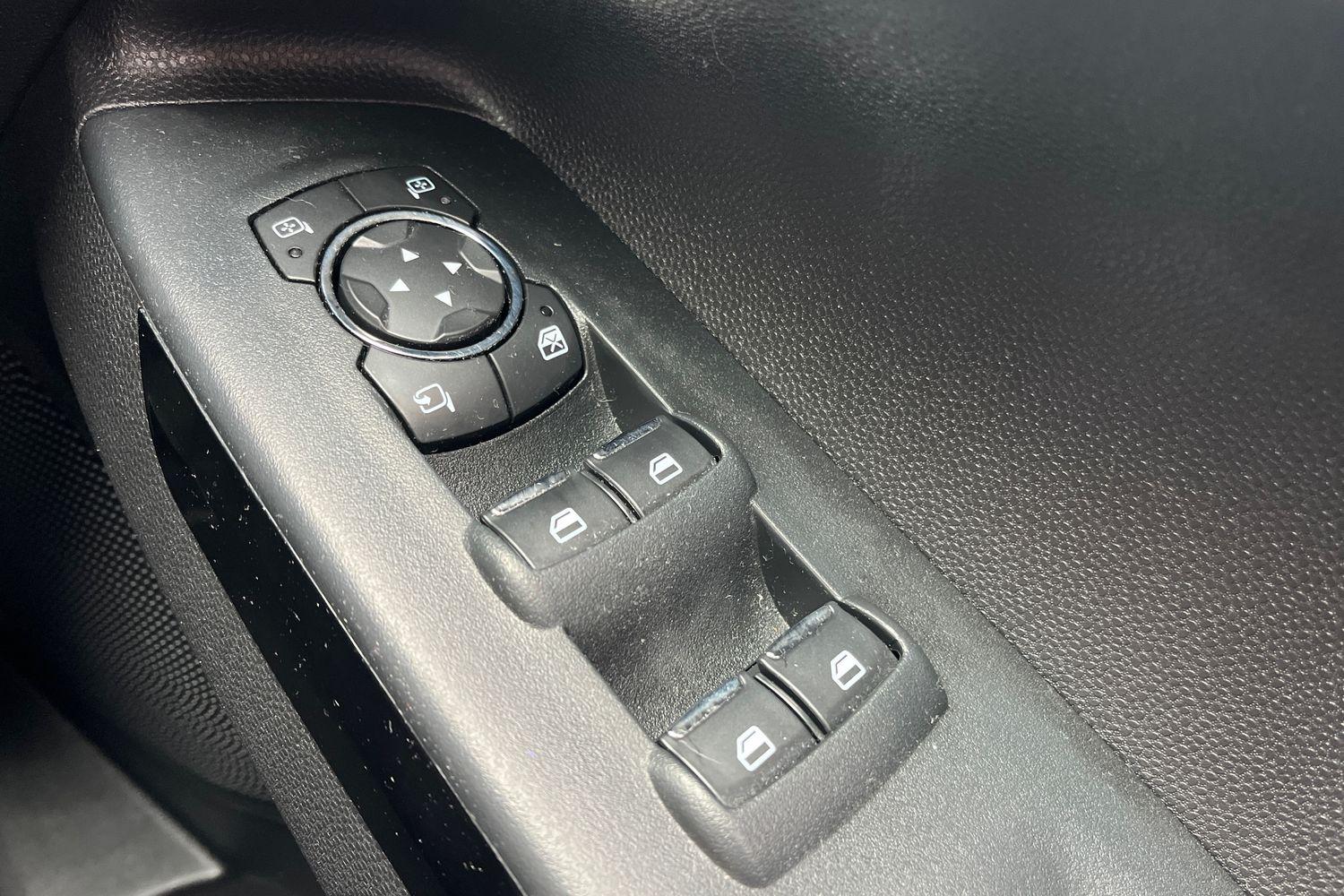 Ford ECOSPORT Photo 15