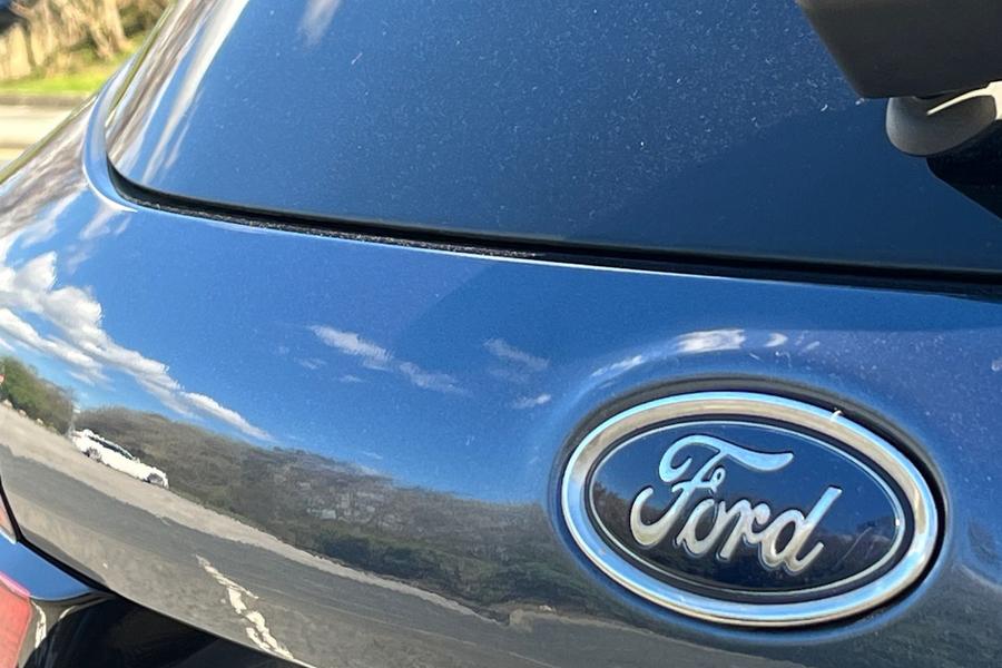 Ford FIESTA Photo autoimg-ed18eed3258bf8917d41261f906f4b20b22fa5e4.jpg