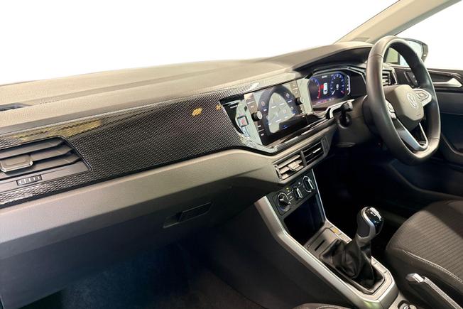 VOLKSWAGEN Polo Photo 2
