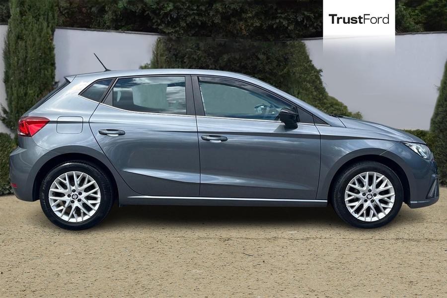 SEAT IBIZA Photo autoimg-ed1b196cafb57e5fa39cc3841f0a85d7097bd00a.jpg