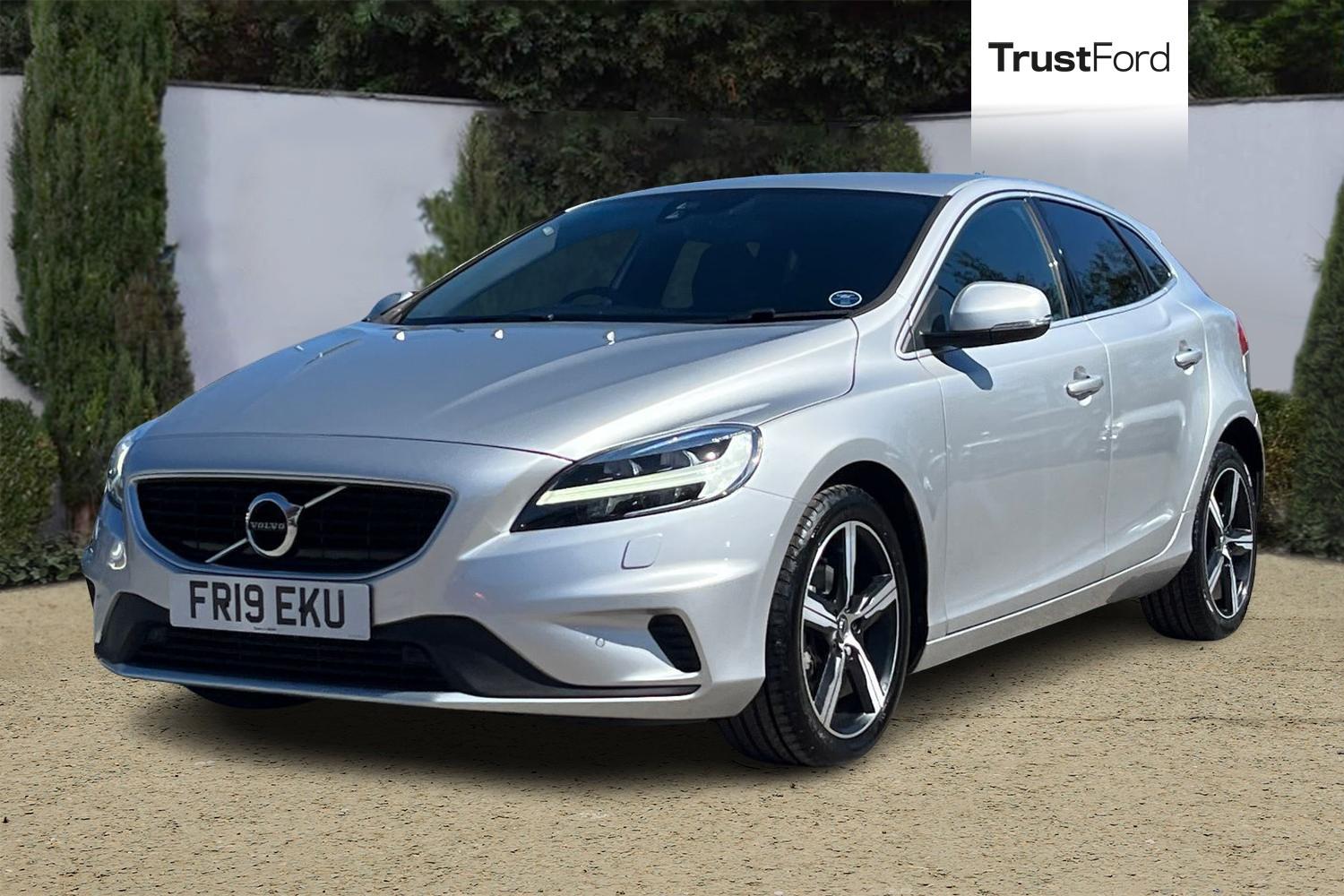 Volvo V40 Photo 4