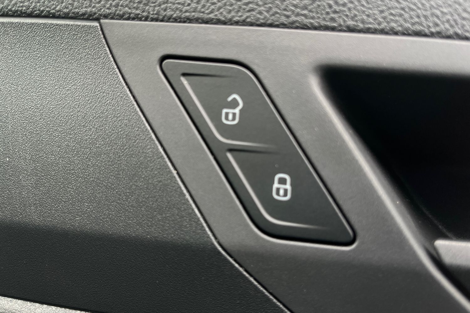 Ford TRANSIT CONNECT Photo 24