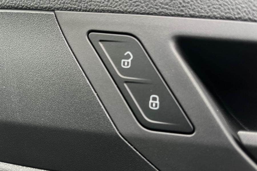 Ford TRANSIT CONNECT Photo autoimg-ed215ce8bb769c5cf23c1492df4398c953c7bfd6.jpg