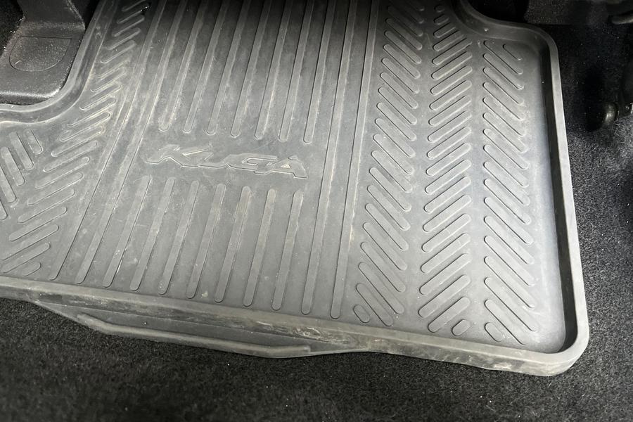 Ford KUGA Photo autoimg-ed274b951c89c87851ef3037ffb9327761c6bbc9.jpg