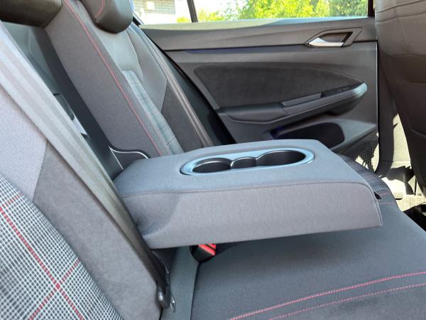 Volkswagen Golf Photo autoimg-ed27c173d25a637f5449ef48fb665b28155e2c86.jpg