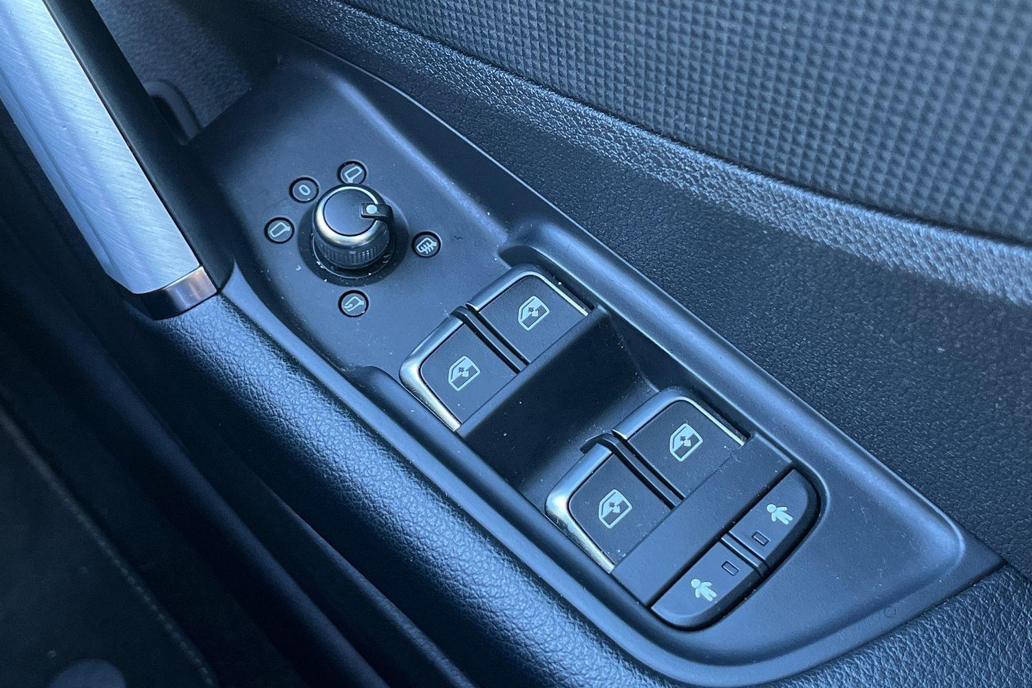 Audi Q2 Photo 15