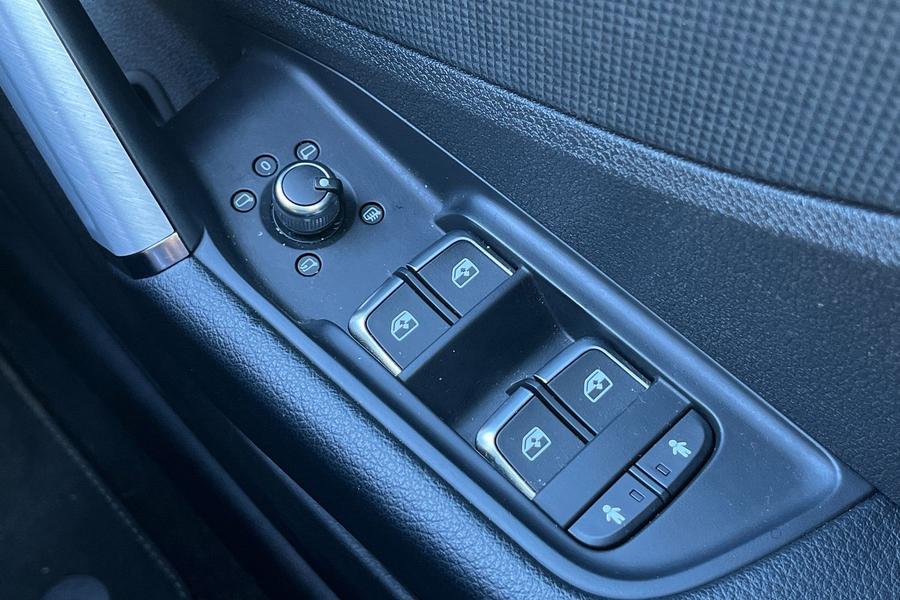 Audi Q2 Photo autoimg-ed2a08a867006426198543ba7835a3abe6b903fd.jpg