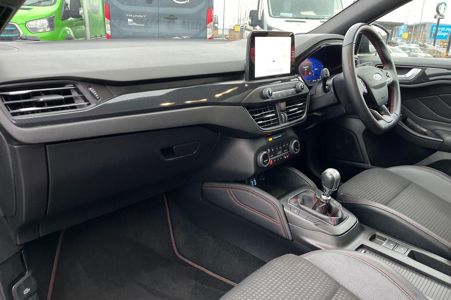 Ford Focus Photo 17