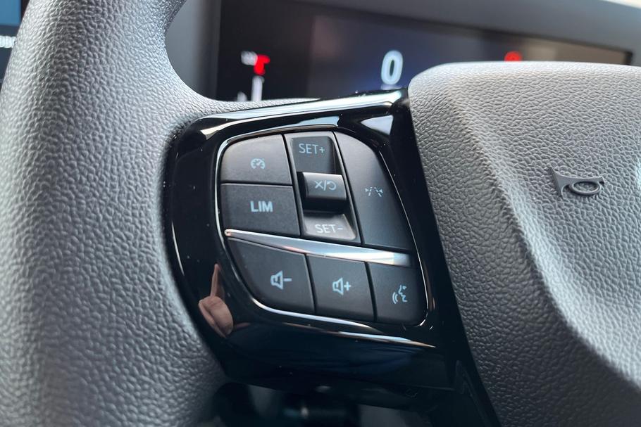 Used Ford TRANSIT CUSTOM MX75KFO 28