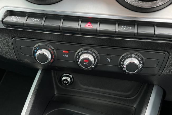 AUDI Q2 Photo 36