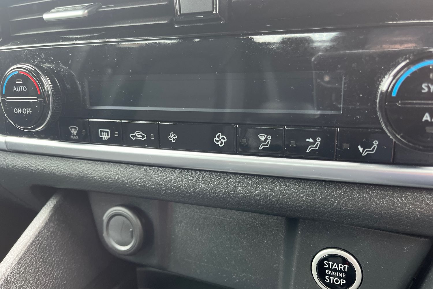 Nissan QASHQAI Photo 26