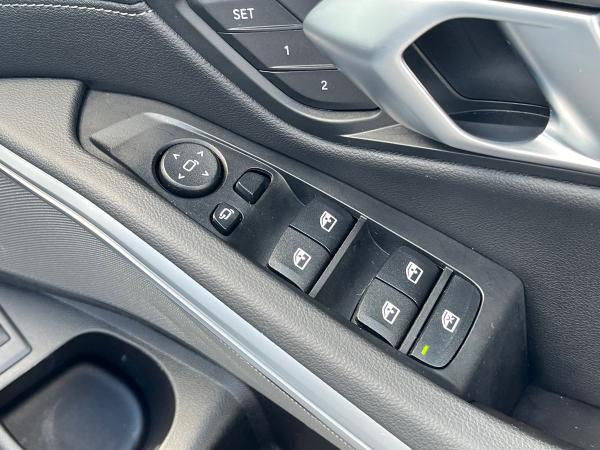 BMW 3 Series Photo autoimg-ed2ded39260b139bc53c6460a8619b1f939b5615.jpg
