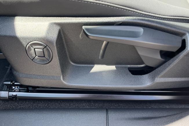 AUDI Q3 Photo 40