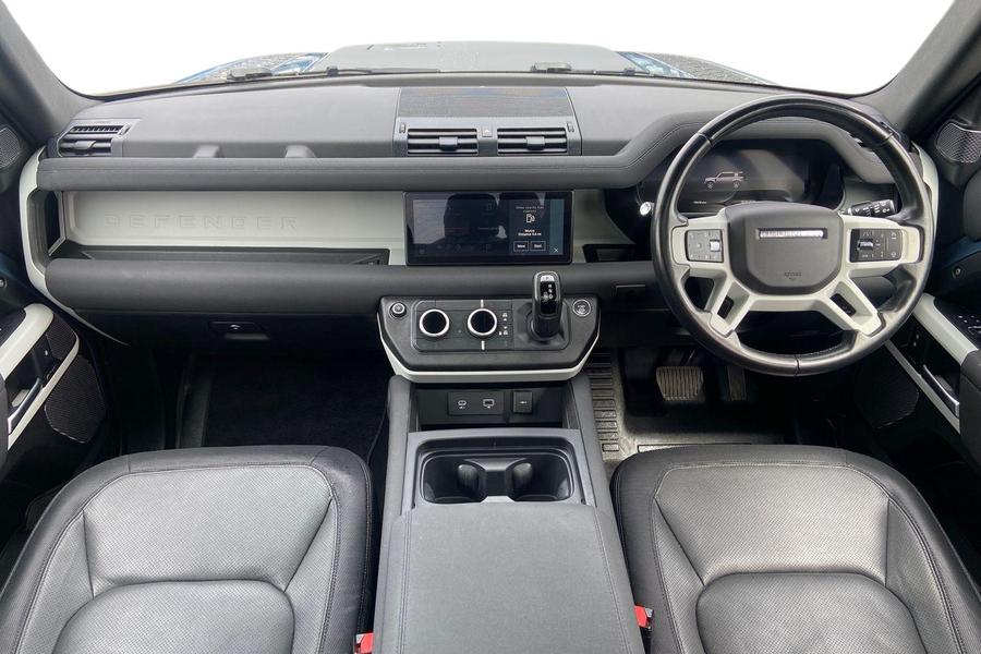 Land Rover DEFENDER Photo autoimg-ed32b804e25372e0a50bdaa5bbaef6b1e6f1291a.jpg